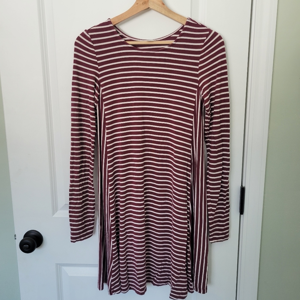 Old Navy Size XS Stripped Dress 🎉